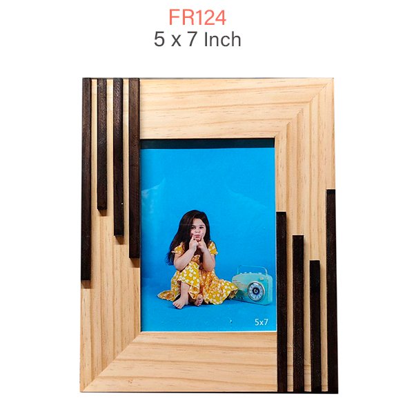 Broad Size Brown Stripped Wooden Photo Frame: 5x7 - FR124
